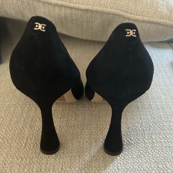 Sam Edelman Antonia Suede Pointed Toe Pumps - Picture 2 of 3